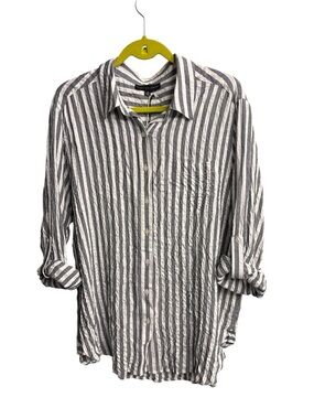 Jane + Delaney Grey and White Striped Button-Down Shirt
